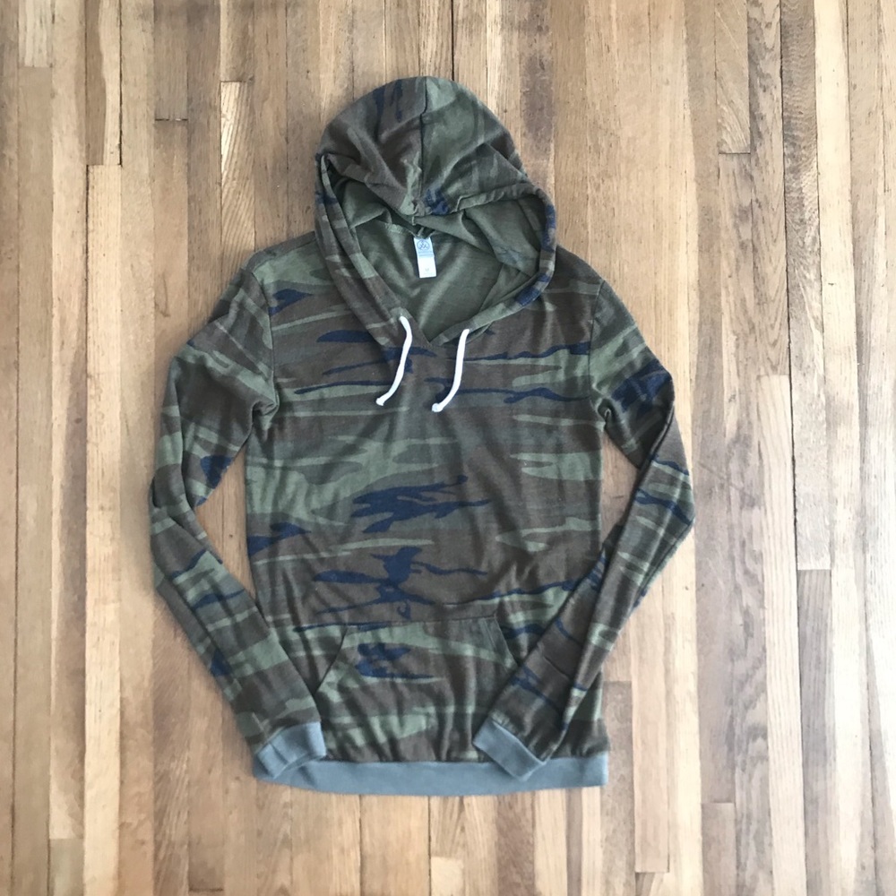Camo sweatshirt